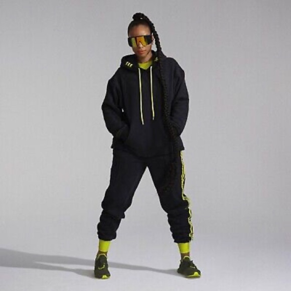 Adidas Ivy Park x Peloton Black/Shock Slime Cargo Hoodie (All Gender) Size M